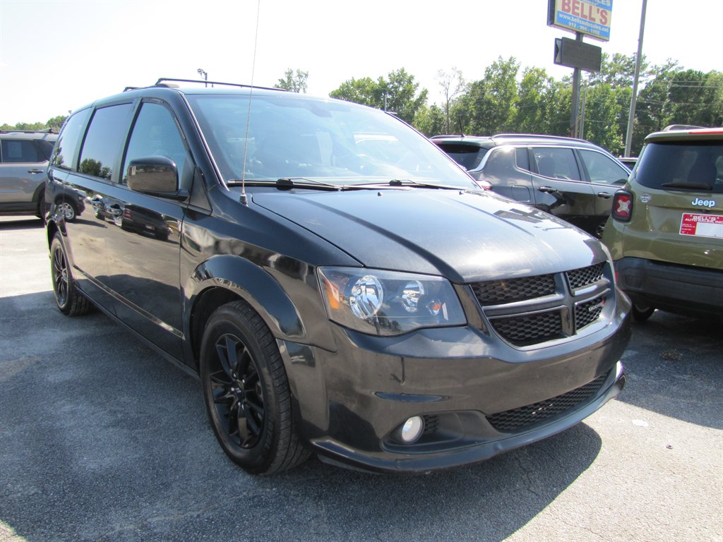 2019 Dodge Grand Caravan - $8,995