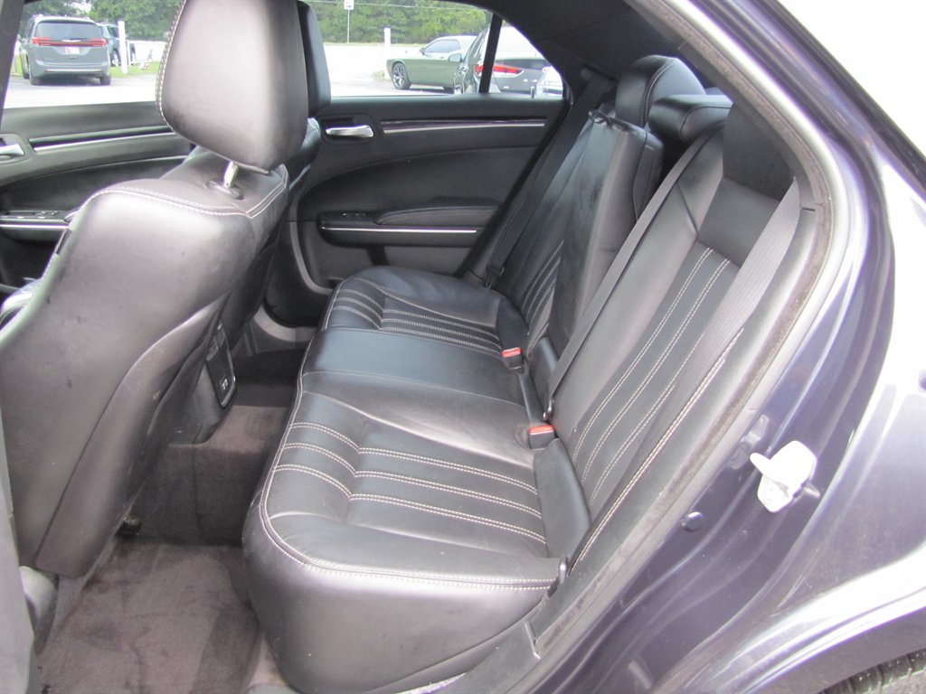2018 Chrysler 300 - $12,995