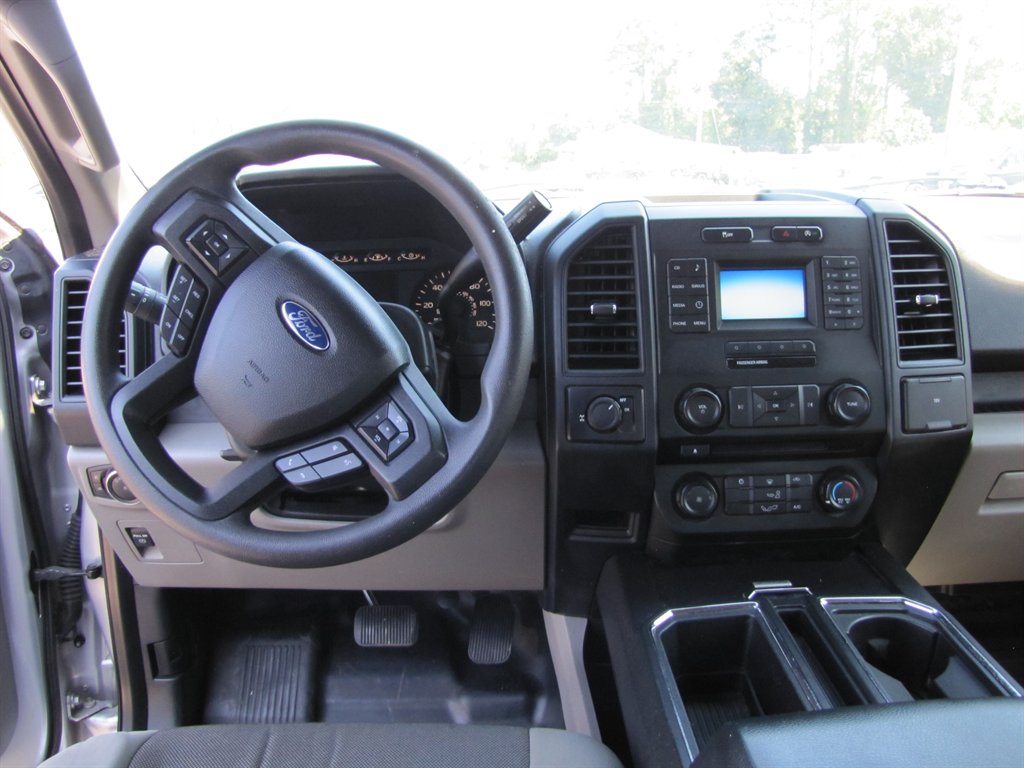 2015 Ford F-150 - $14,995