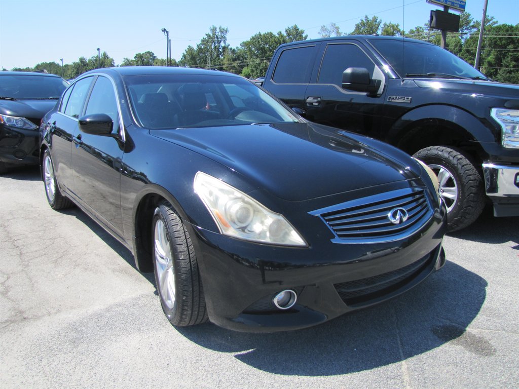2013 INFINITI G - $10,995