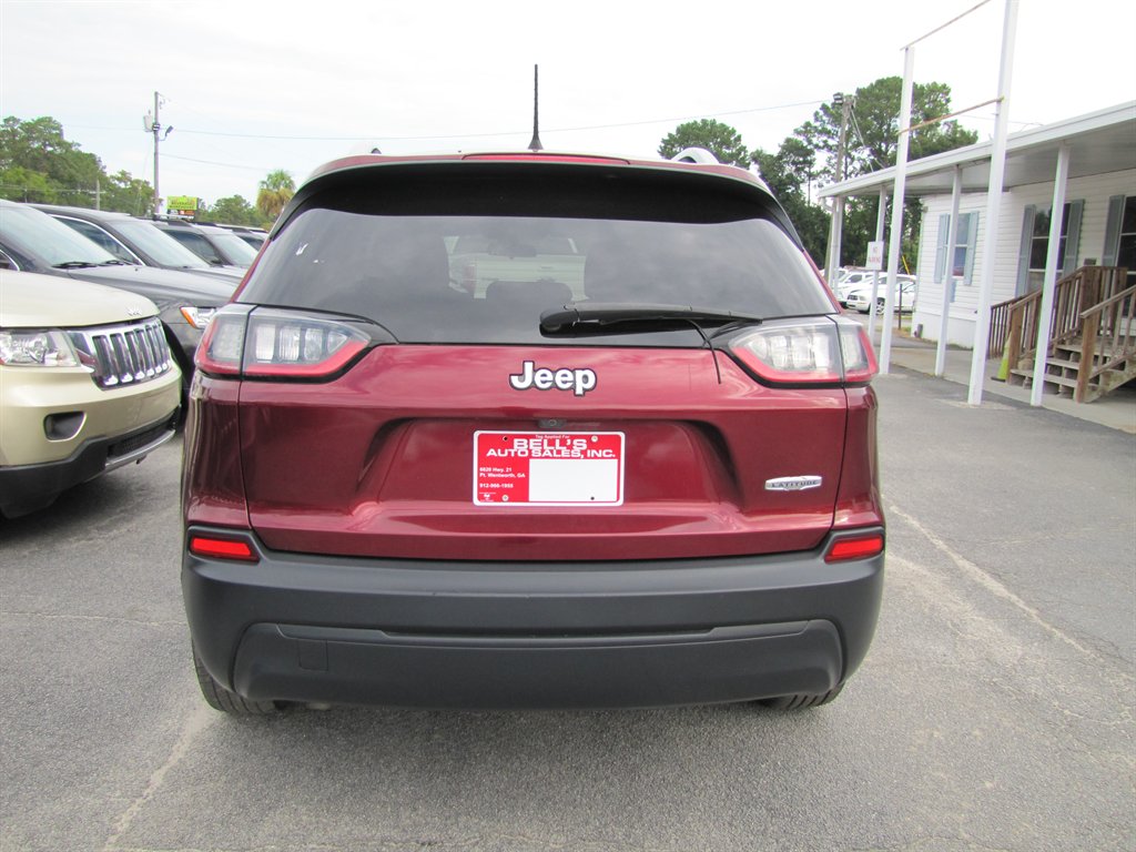2019 Jeep Cherokee - $9,995