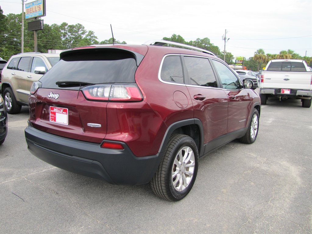 2019 Jeep Cherokee - $9,995