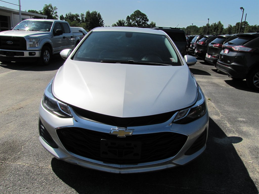 2019 Chevrolet Cruze - $8,995
