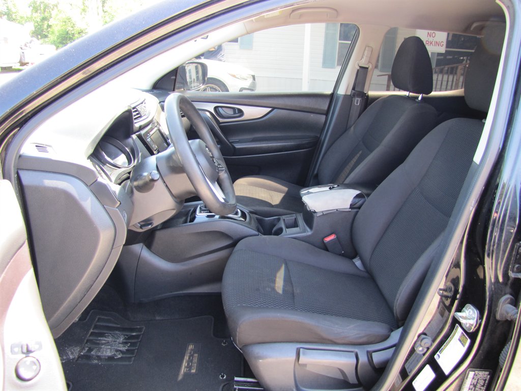 2019 Nissan Rogue - $9,995