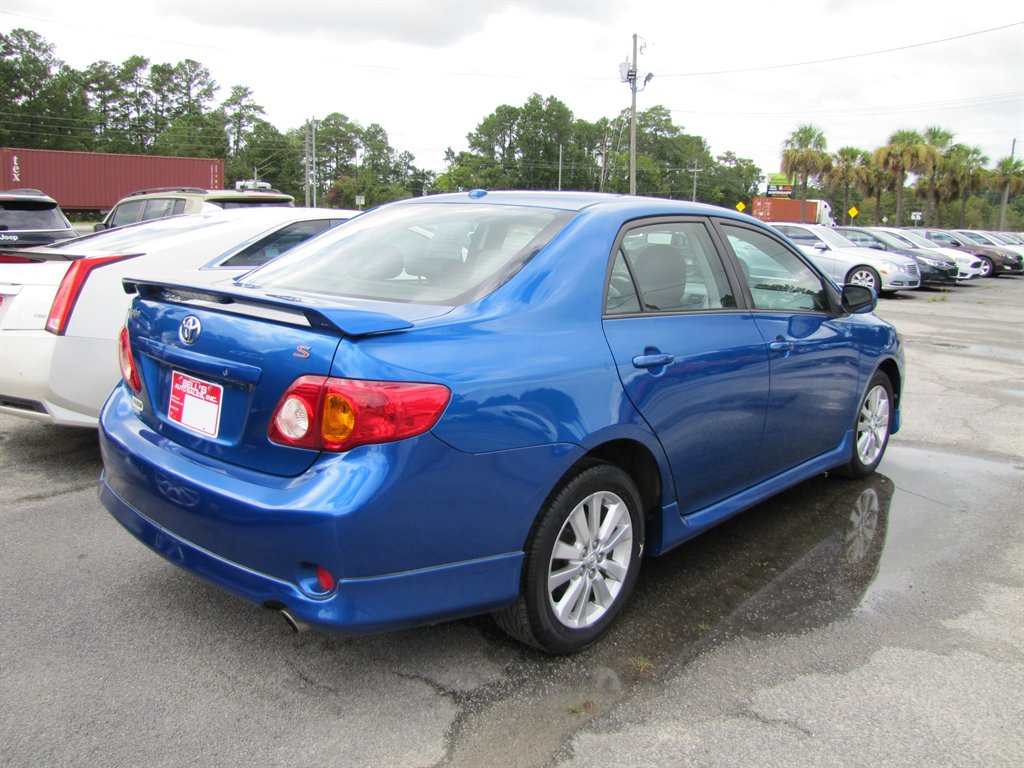2009 Toyota Corolla - $8,995