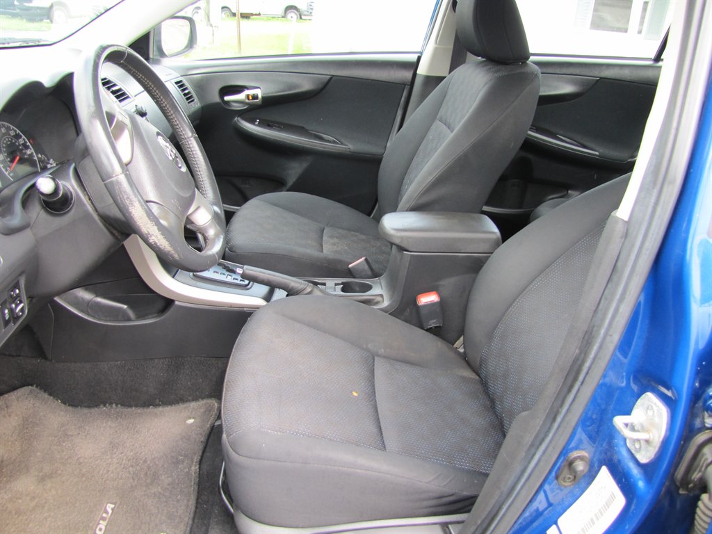 2009 Toyota Corolla - $8,995