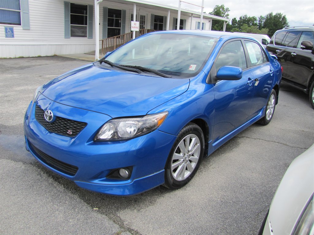 2009 Toyota Corolla - $8,995