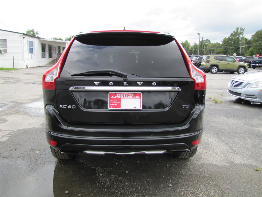 2017 Volvo XC60 - $8,995