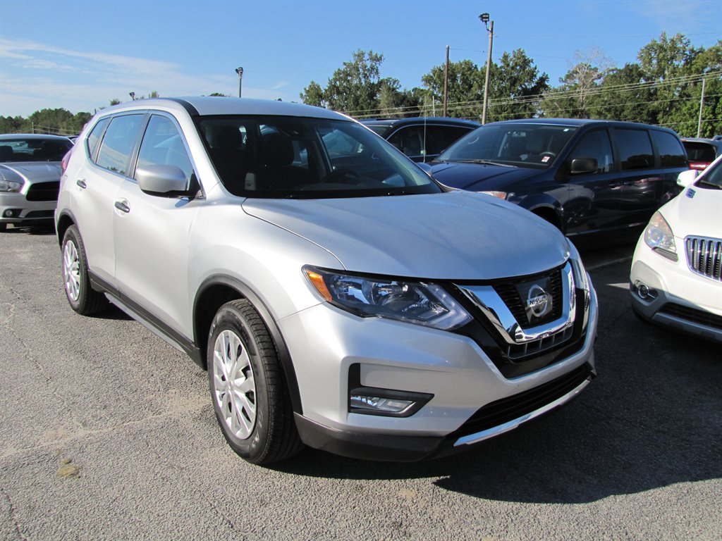 2020 Nissan Rogue - $11,995