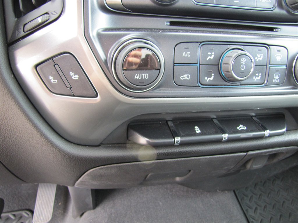 2018 Chevrolet Silverado - $17,995
