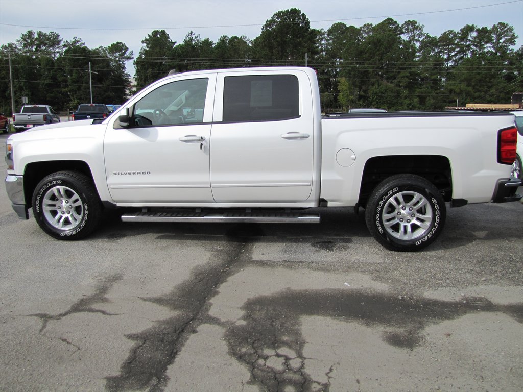 2018 Chevrolet Silverado - $17,995