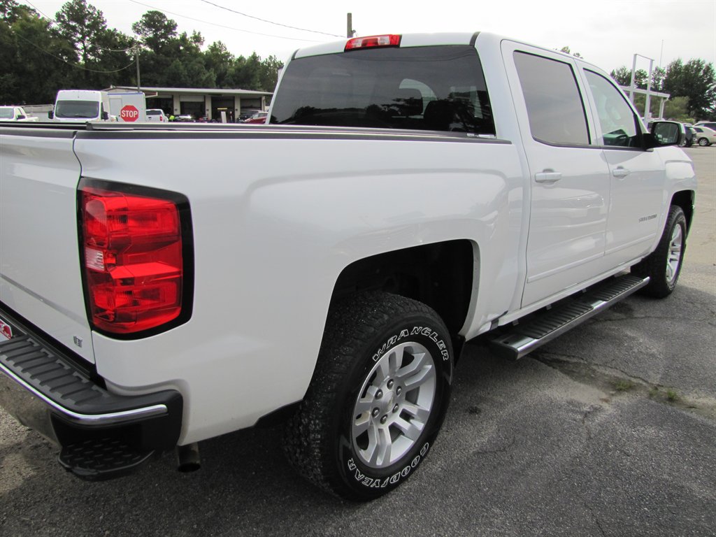 2018 Chevrolet Silverado - $17,995