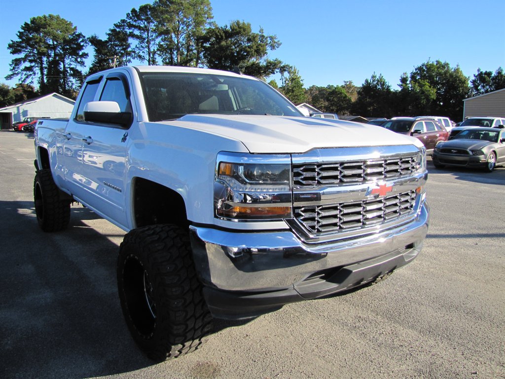 2018 Chevrolet Silverado - $21,995