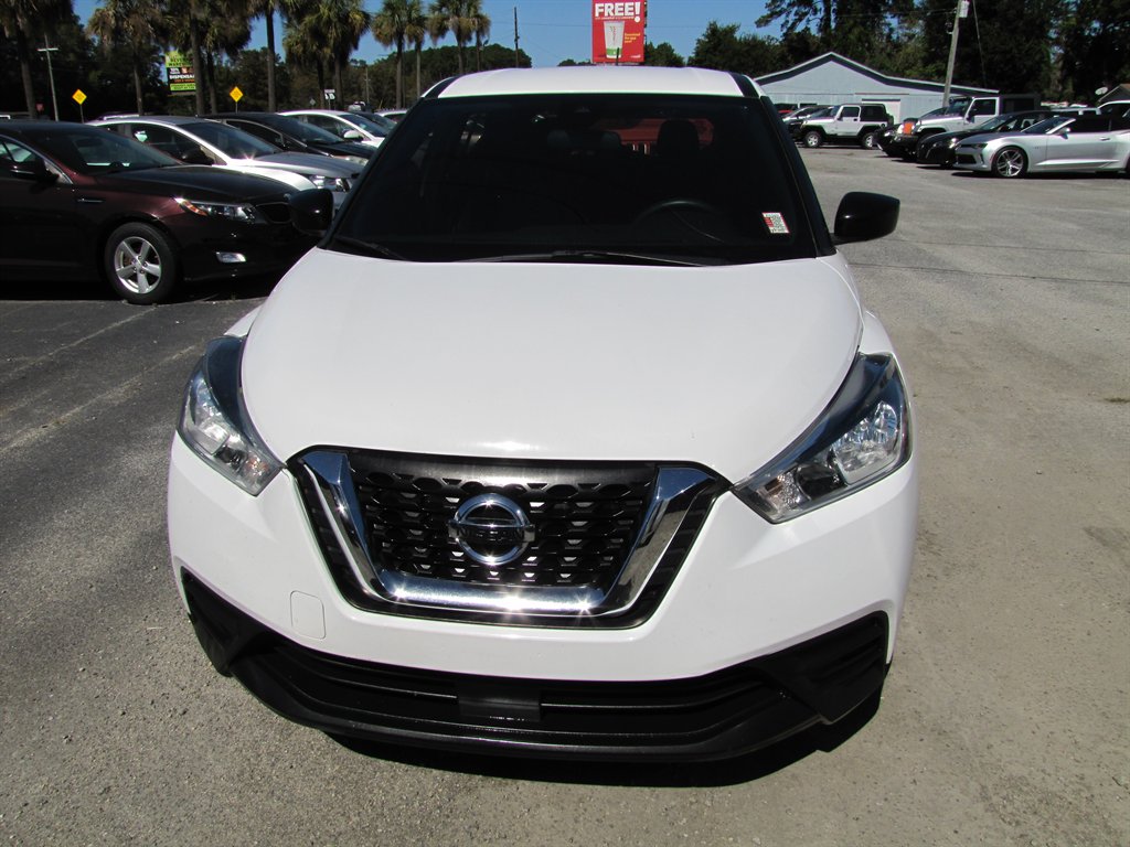 2020 Nissan Kicks - $9,995