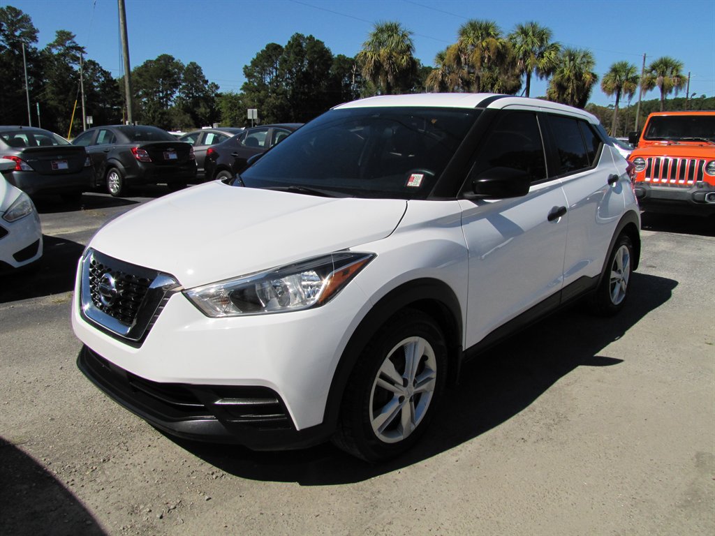 2020 Nissan Kicks - $9,995