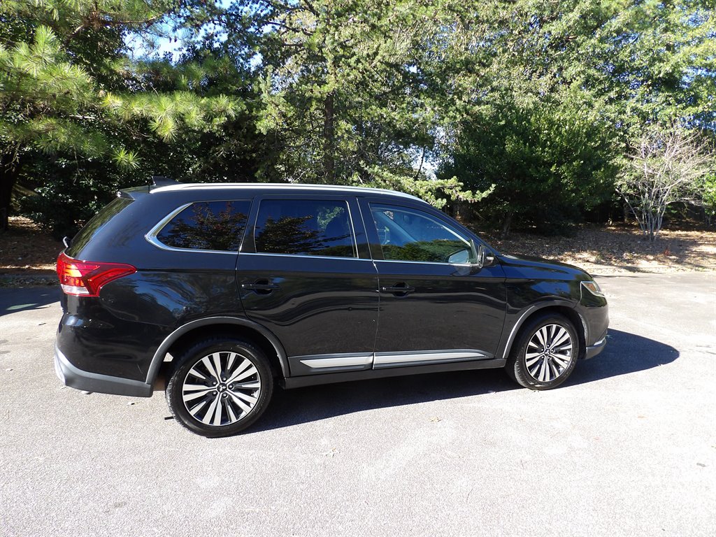 2020 Mitsubishi Outlander