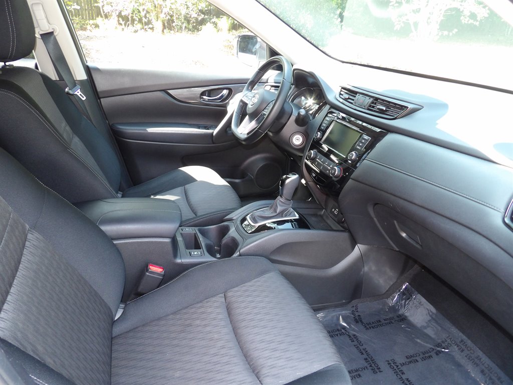 2020 Nissan Rogue