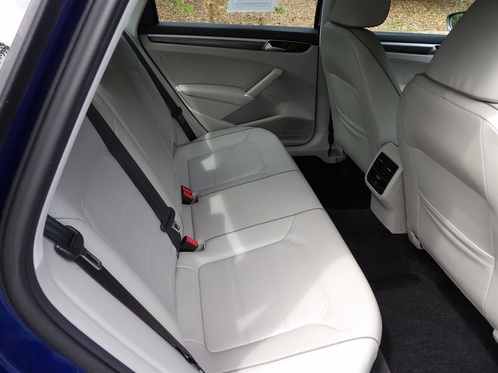 2016 Volkswagen Passat