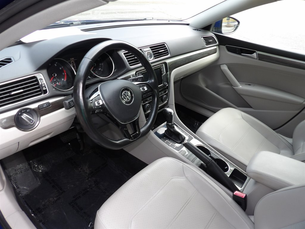 2016 Volkswagen Passat