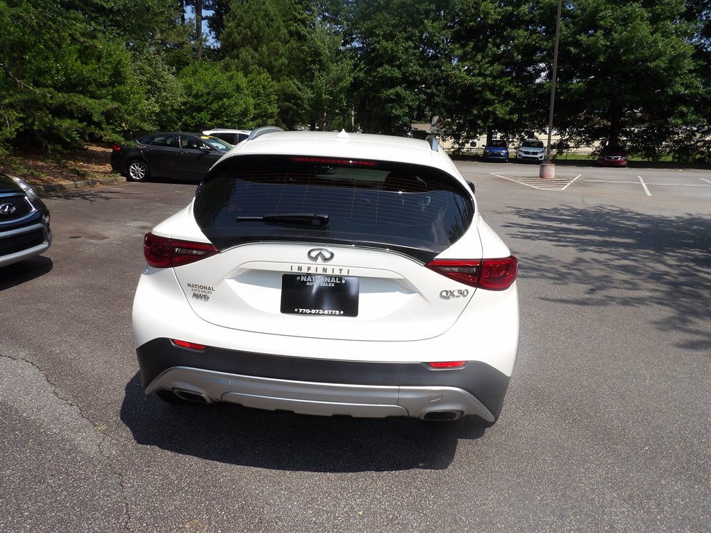 2018 INFINITI QX30