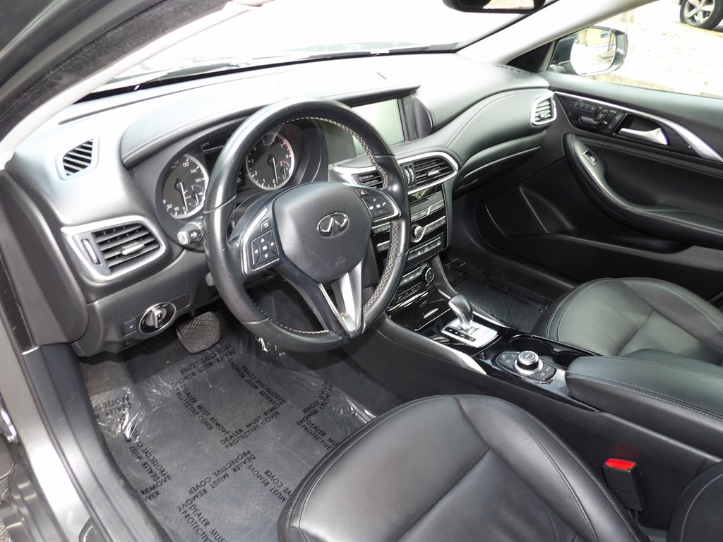 2018 INFINITI QX30