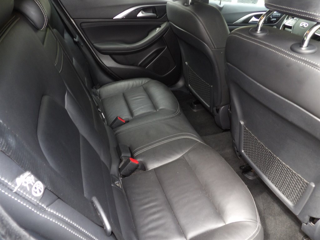 2018 INFINITI QX30