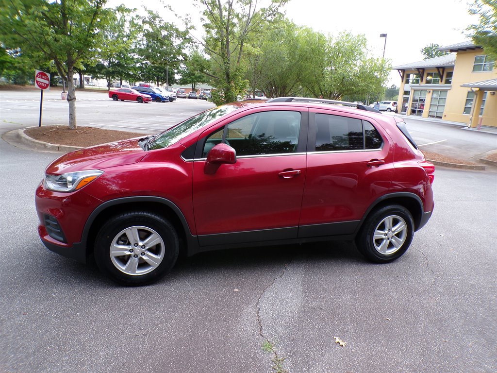 The 2018 Chevrolet Trax LT photos