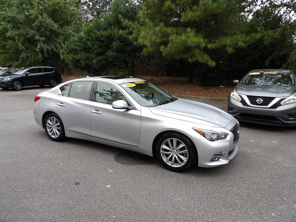 2015 INFINITI Q50