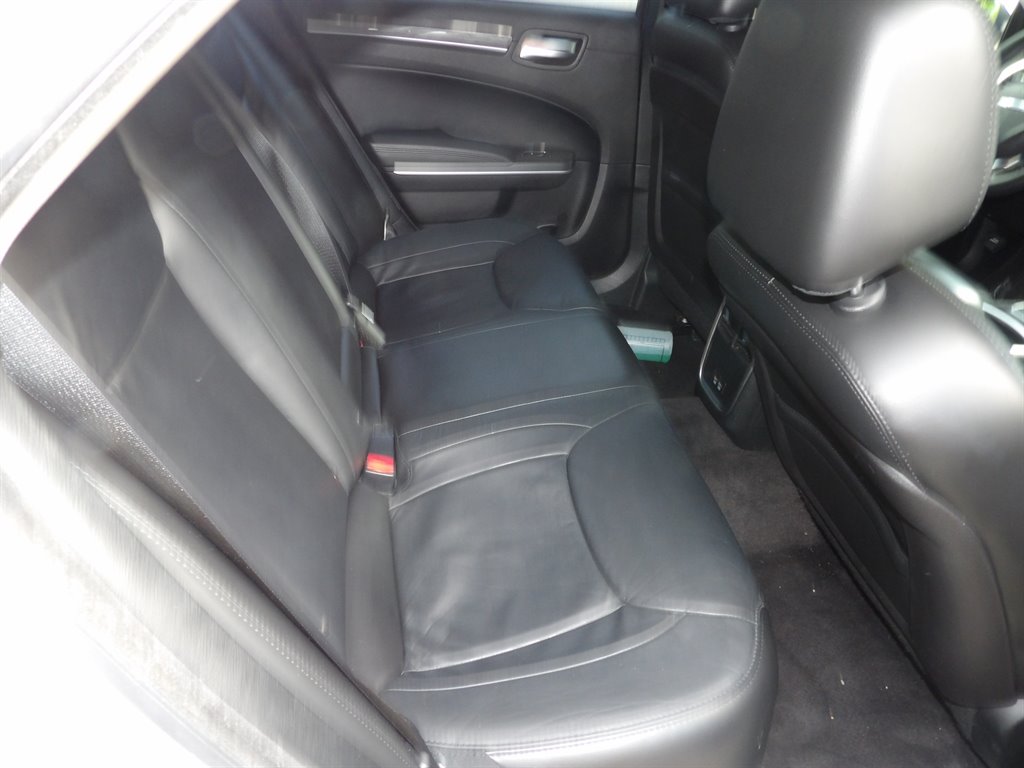 2016 Chrysler 300