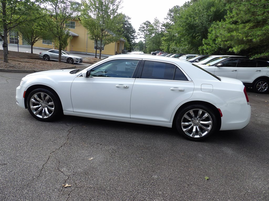 2016 Chrysler 300