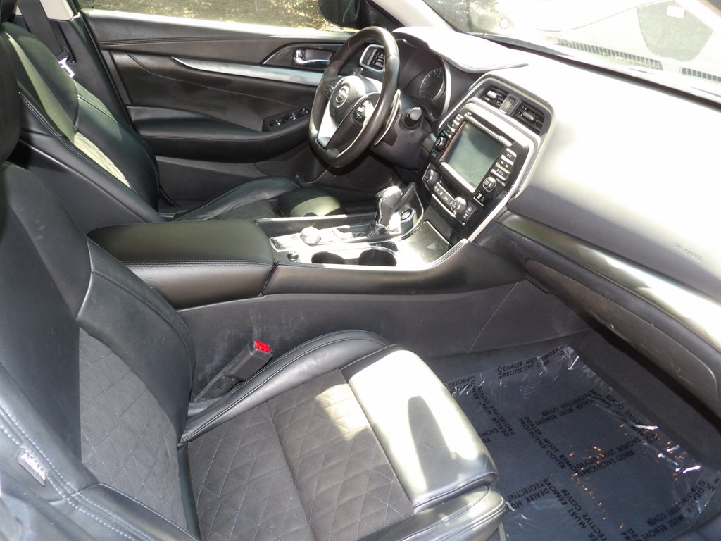 2017 Nissan Maxima