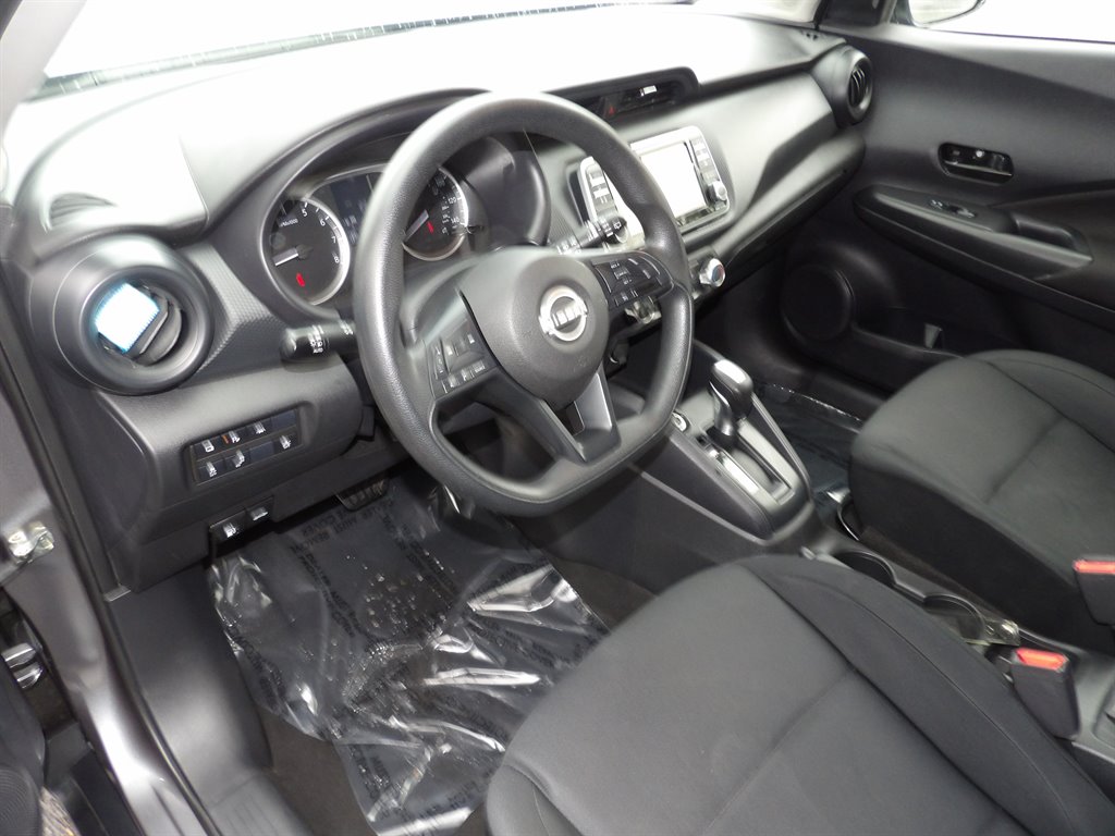 2023 Nissan Kicks