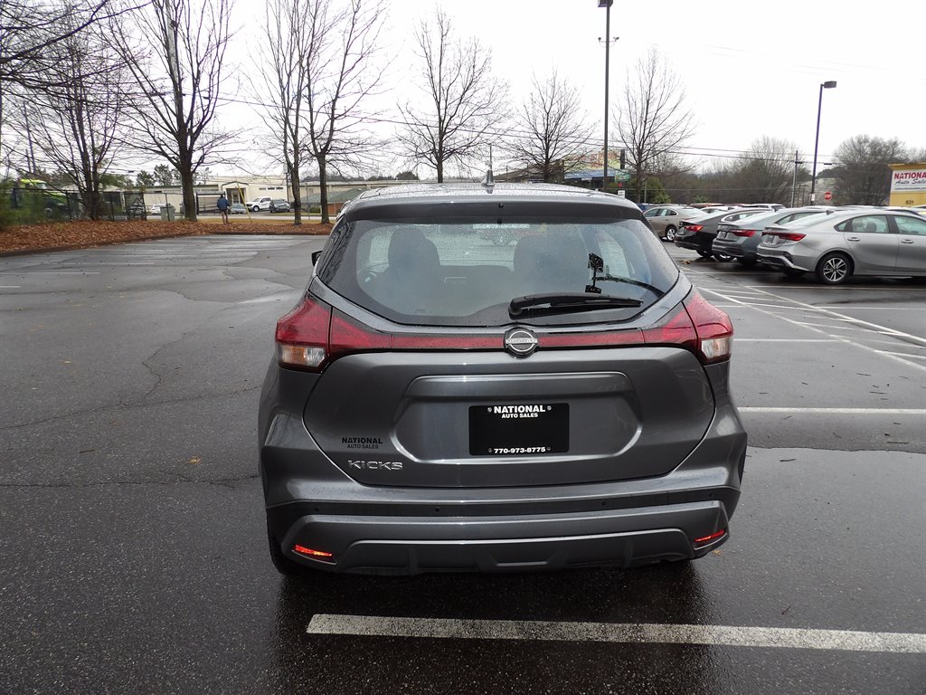 2023 Nissan Kicks