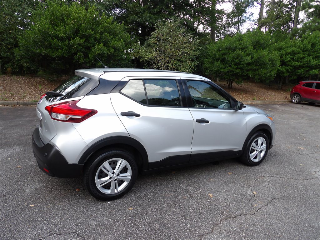 2020 Nissan Kicks