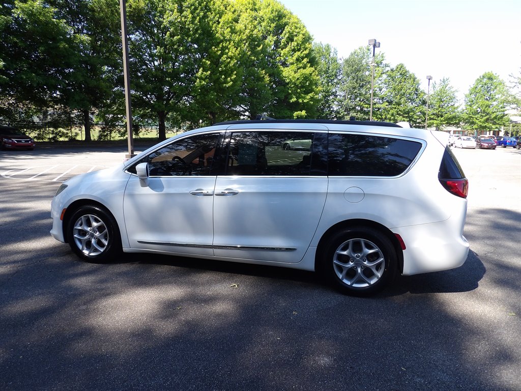 2017 Chrysler Pacifica